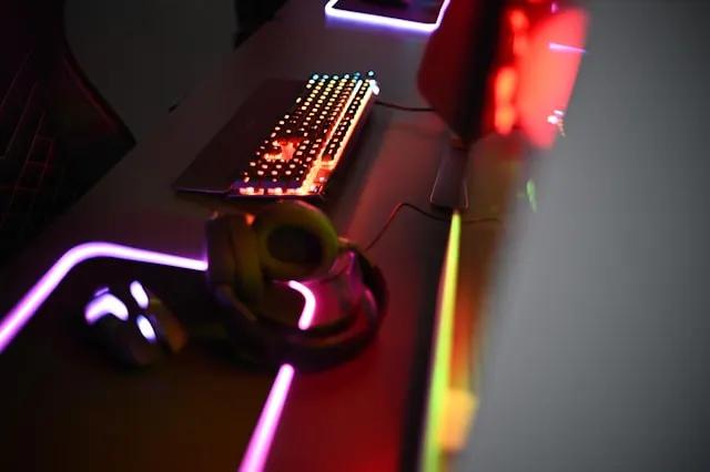 Thumbnail image showing typical gaming gear, with headset, gaming mouse and gaming keyboard